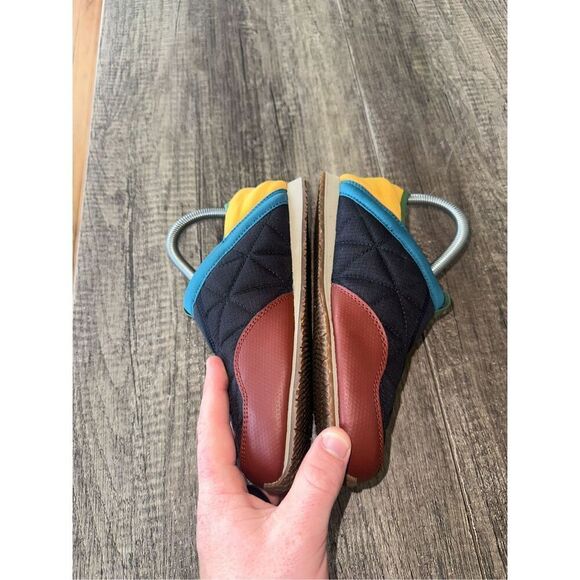 Teva ReEmber Slip-On Size 4 Youth - Picture 5 of 8